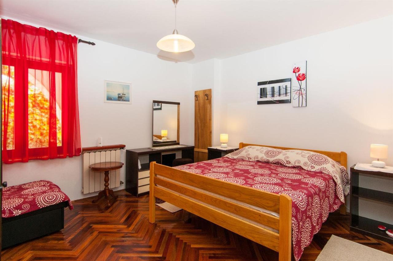 Apartments Nevenka Mali Lošinj Esterno foto